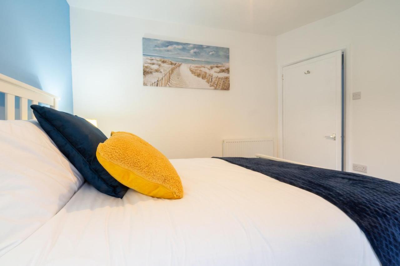 Newly-Renovated, Mid-Terrace Cottage In Porthmadog Zewnętrze zdjęcie