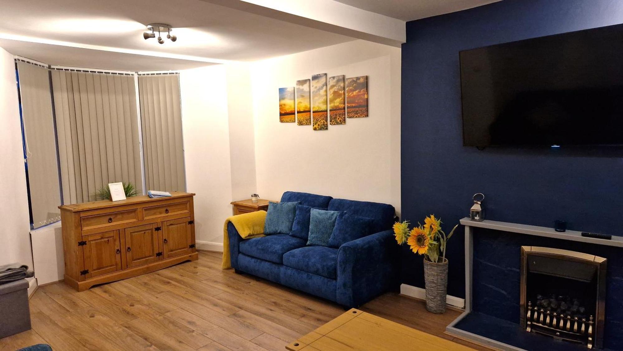 Newly-Renovated, Mid-Terrace Cottage In Porthmadog Zewnętrze zdjęcie